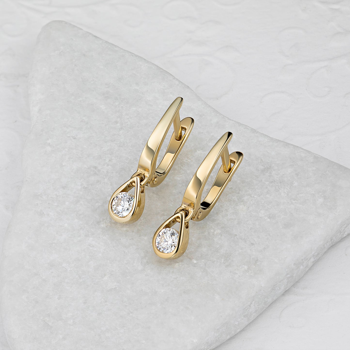 14K Yellow Gold Earrings with Natural Diamonds 0.970 CT.TW