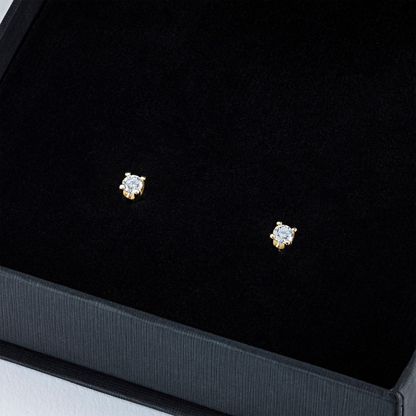 14K Yellow Gold Earring Studs with Natural Diamonds 0.750 CT.TW