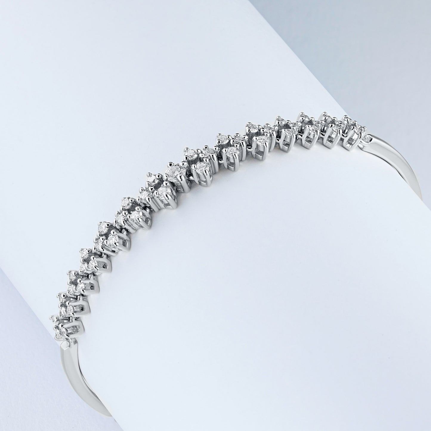 14K White Gold Bracelet with Natural Diamonds 13.470 CT.TW
