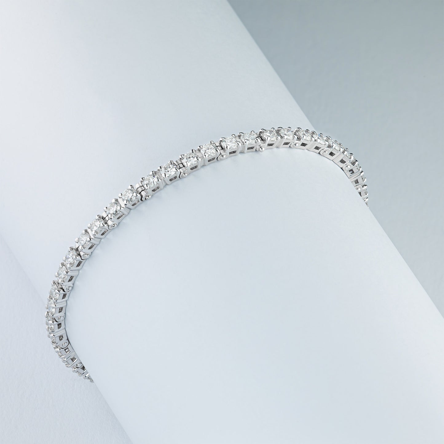 14K Yellow Gold Bracelet with Natural Diamonds 162.800 CT.TW