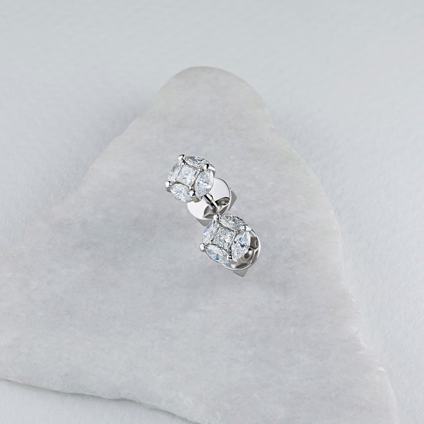 14K White Gold Earring Studs with Natural Diamonds 4.070 CT.TW